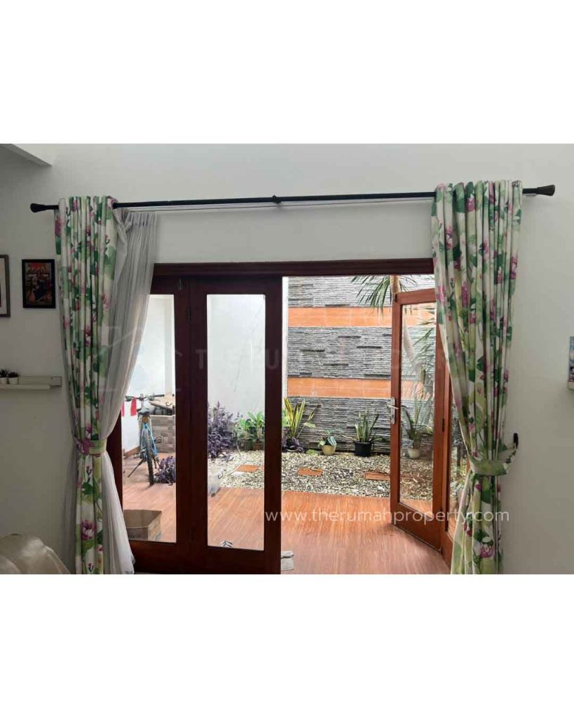 Jual-Rumah-2-Lantai-Cinere-4-Kamar-Luas-Tanah-240-Meter-4