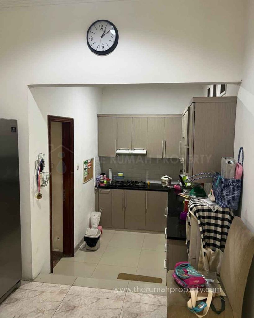 Jual-Rumah-2-Lantai-Cinere-4-Kamar-Luas-Tanah-240-Meter-5