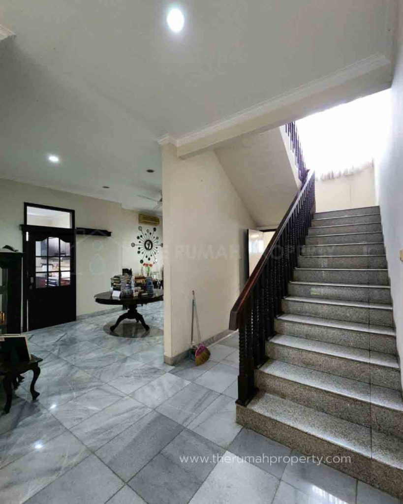 Jual-Rumah-Dalam-Komplek-di-Cipete-Dekat-ke-Lottemart-Fatmawati-4