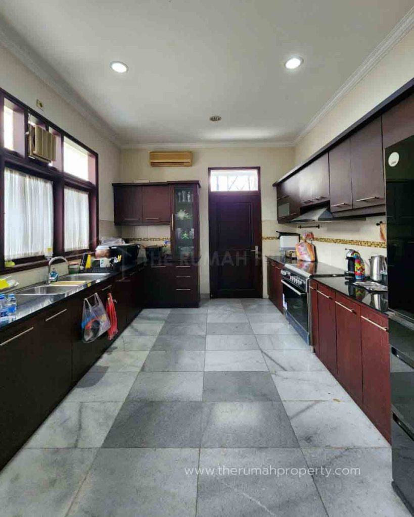 Jual-Rumah-Dalam-Komplek-di-Cipete-Dekat-ke-Lottemart-Fatmawati-6