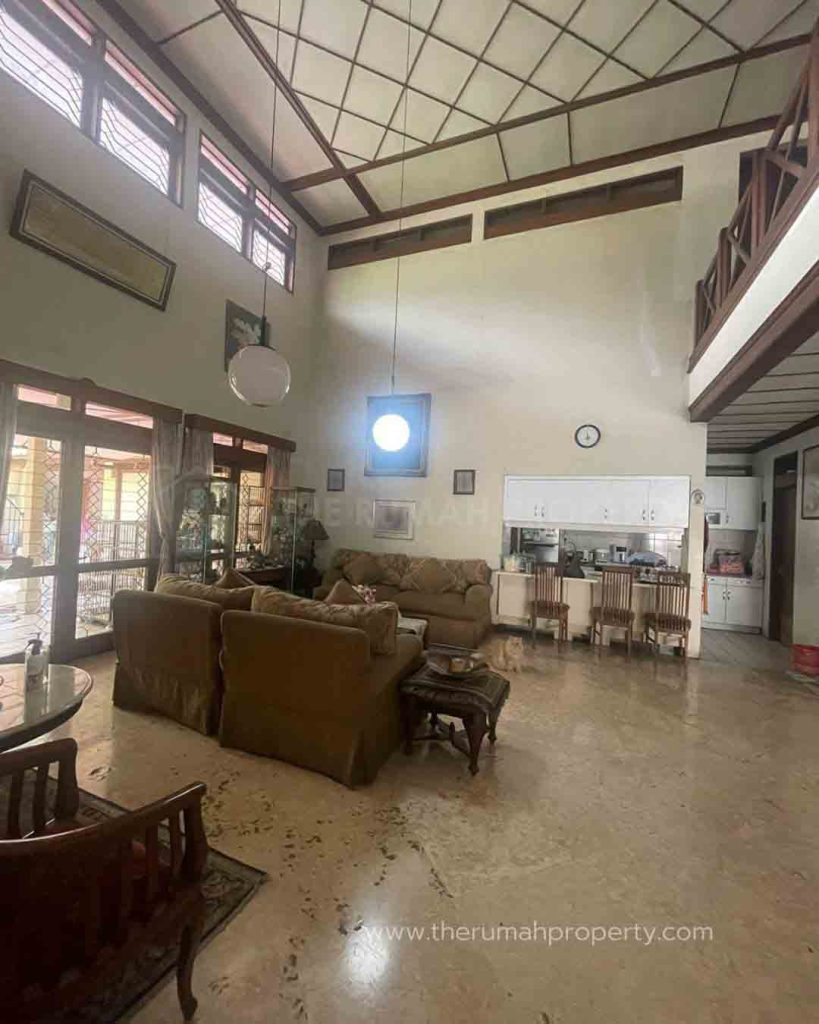 Jual-Rumah-Lama-Berada-di-Jalan-Utama-di-Pondok-Indah-Jaksel-4