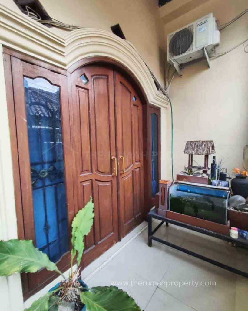 Jual-Rumah-Pondok-Bambu-Jakarta-Timur-2-Lantai-3-Kamar-2