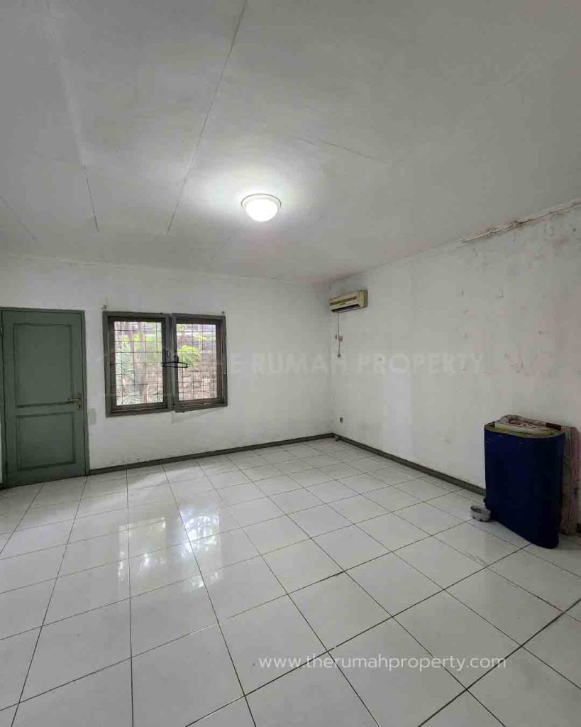Jual-Rumah-Pondok-Indah-Hitung-Tanah-Jalan-Lebar-Dekat-ke-Pondok-Indah-Mal-11