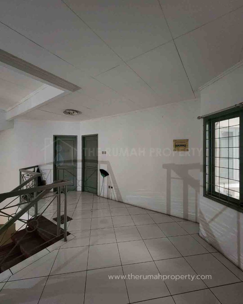 Jual-Rumah-Pondok-Indah-Hitung-Tanah-Jalan-Lebar-Dekat-ke-Pondok-Indah-Mal-8