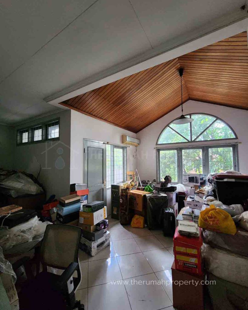 Jual-Rumah-Pondok-Indah-Hitung-Tanah-Jalan-Lebar-Dekat-ke-Pondok-Indah-Mal-9