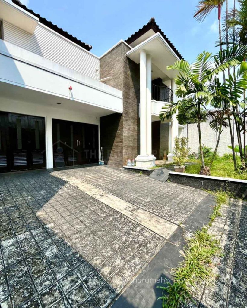 Jual-Rumah-Siap-Huni-2-Lantai-Fasilitas-Kolam-Renang-Kemang-Jaksel-2