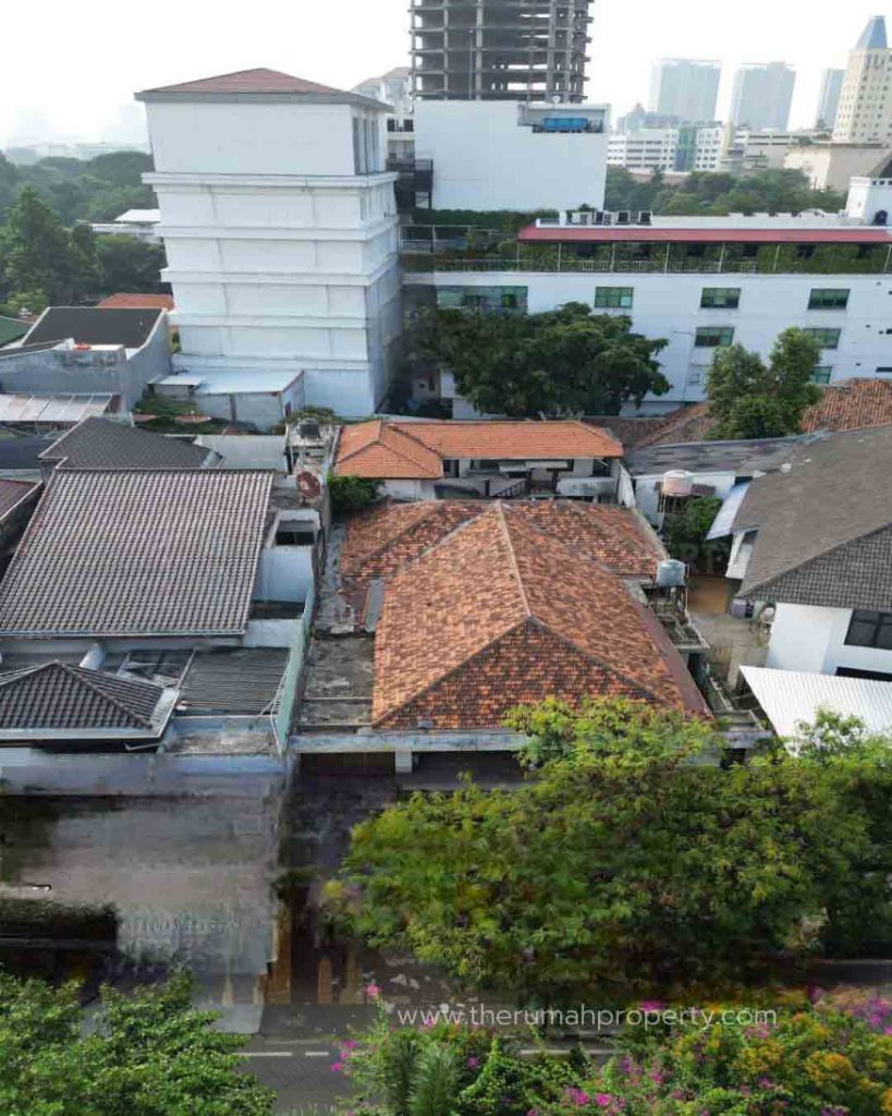 Jual-Rumah-Tua-Hitung-Tanah-di-Menteng-Jakarta-Pusat-Jalan-Lebar-1