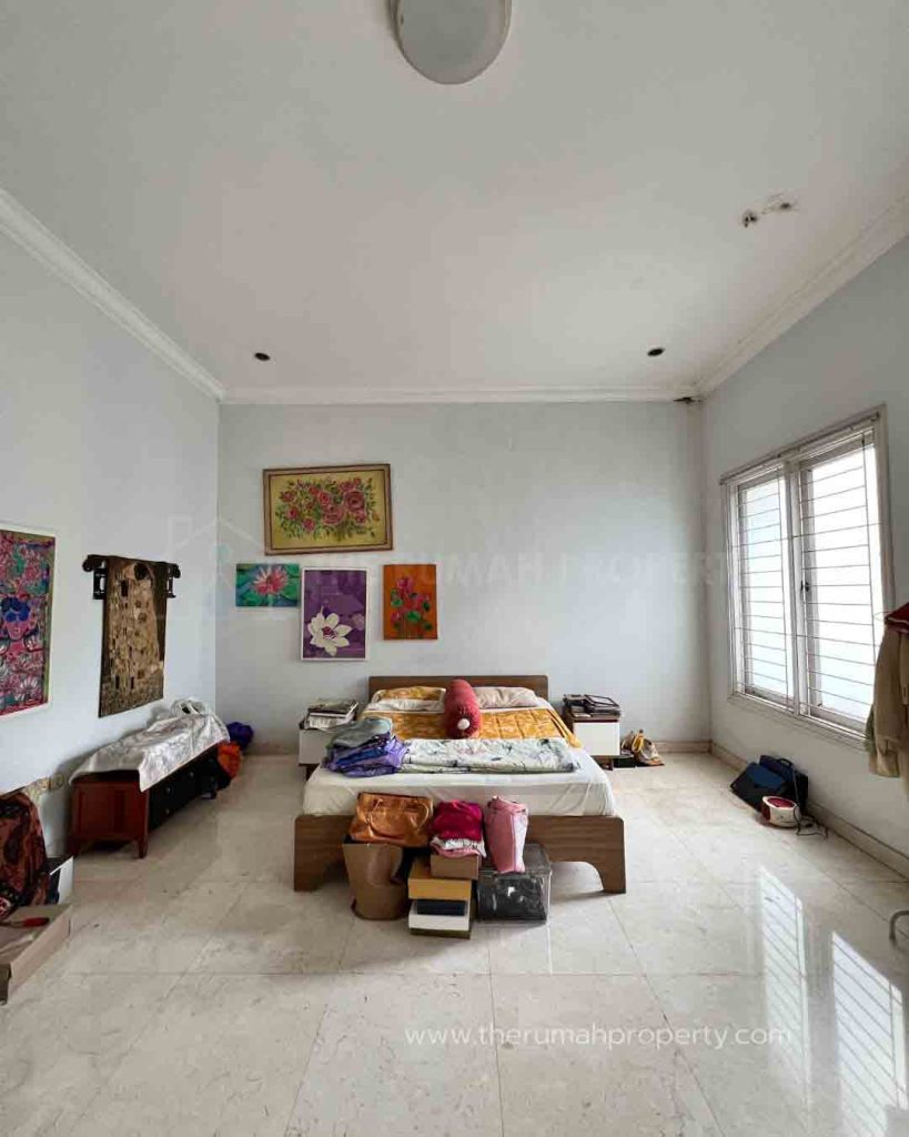 Jual-Townhouse-3-Lantai-di-Cilandak-Jakarta-Selatan-Akses-Mudah-ke-Tol-Cilandak-9