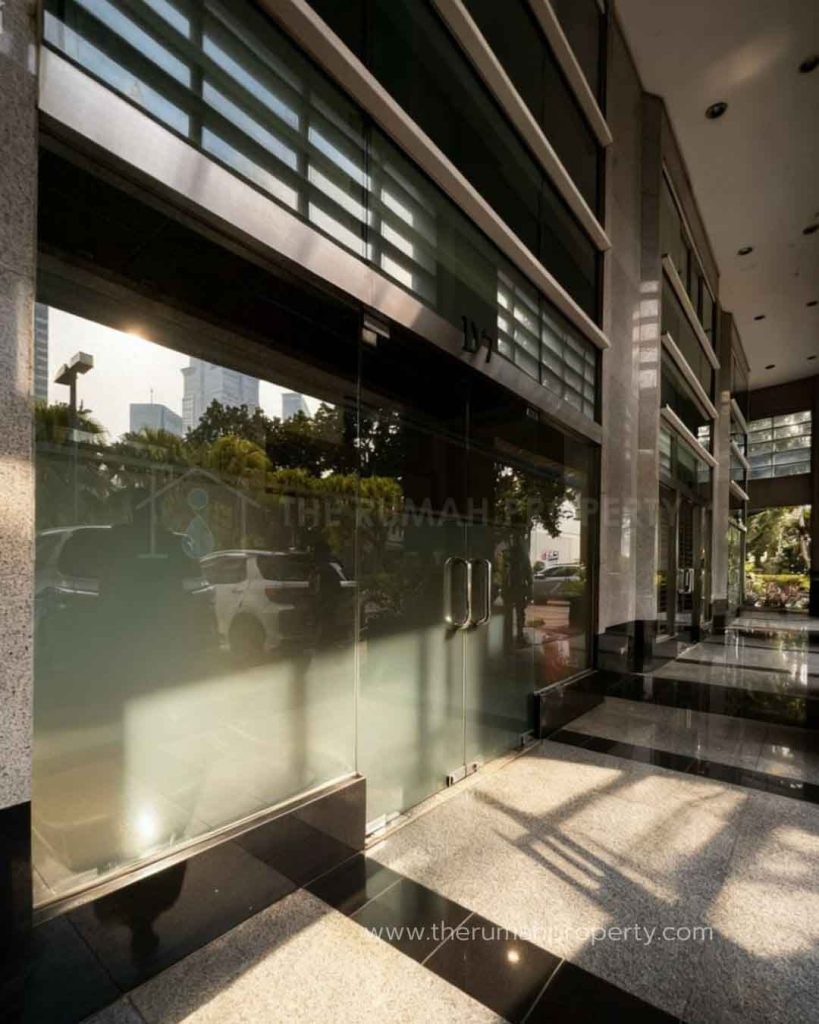 Kantor-Lokasi-Premium-Mega-Kuningan-Jakarta-Selatan-Parkir-Luas-4