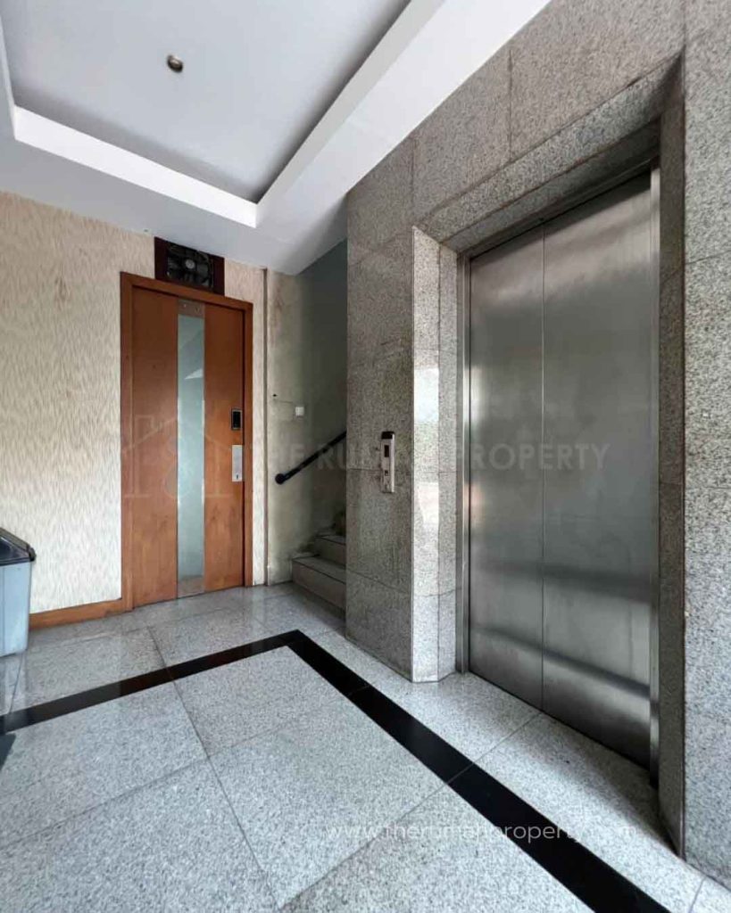 Kantor-Lokasi-Premium-Mega-Kuningan-Jakarta-Selatan-Parkir-Luas-6