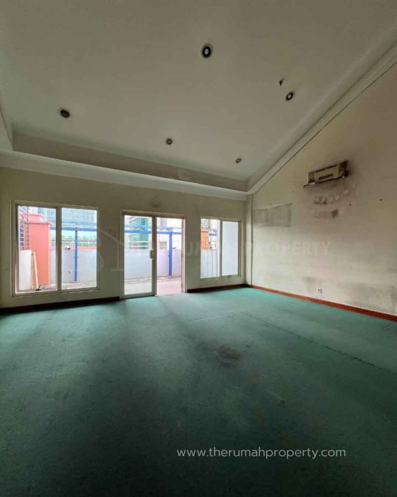 Kantor-Lokasi-Premium-Mega-Kuningan-Jakarta-Selatan-Parkir-Luas-8