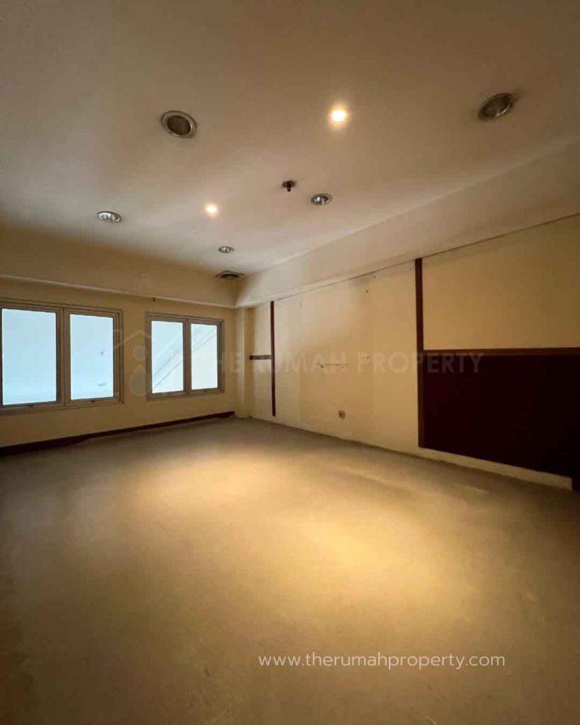 Kantor-Lokasi-Premium-Mega-Kuningan-Jakarta-Selatan-Parkir-Luas-9