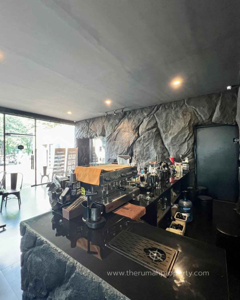 Komersil-Ex-Billiard-Pinggir-Jalan-Benhil-Jakarta-Pusat-Cocok-Untuk-Tempat-Usaha-6