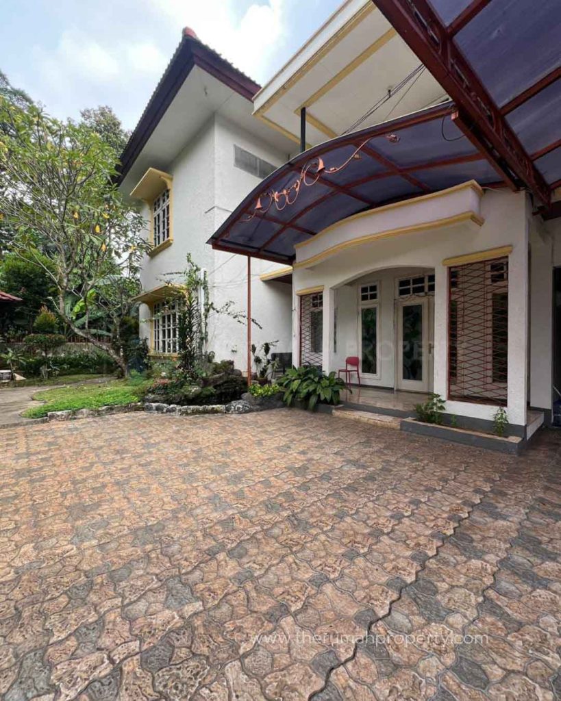 Komplek-Perumahan-Pondok-Indah-Parkir-Luas-Private-Pool-Lingkungan-Exclusive-1