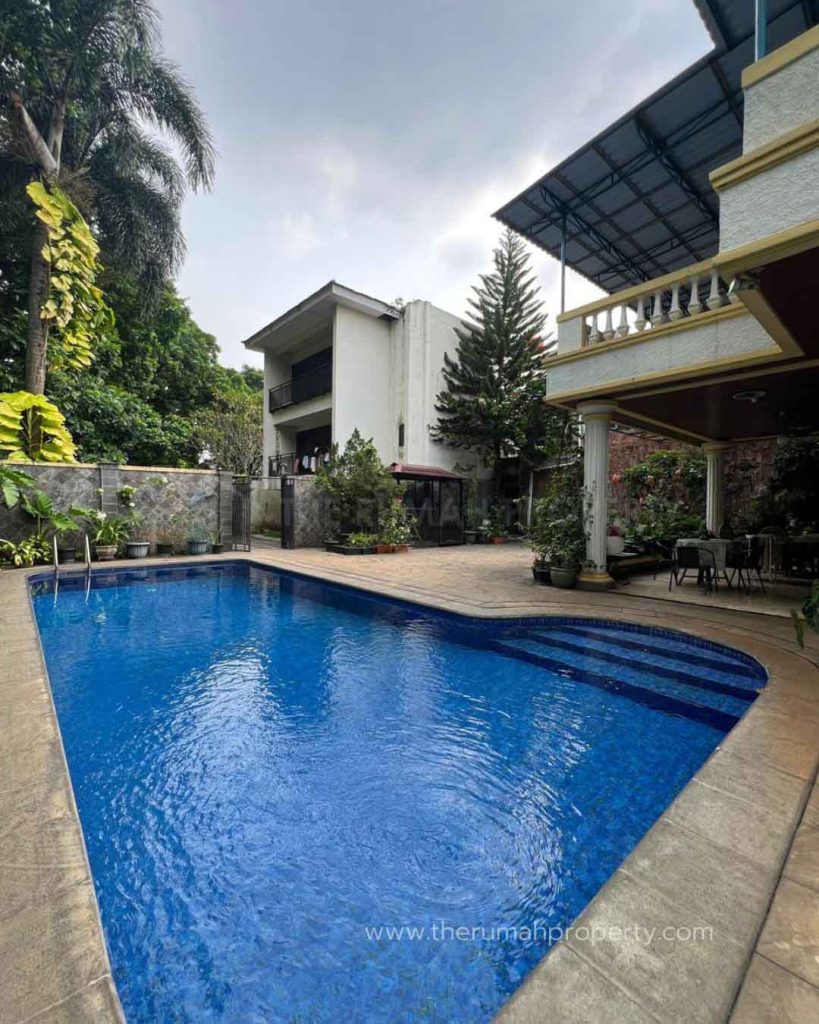 Komplek-Perumahan-Pondok-Indah-Parkir-Luas-Private-Pool-Lingkungan-Exclusive-3
