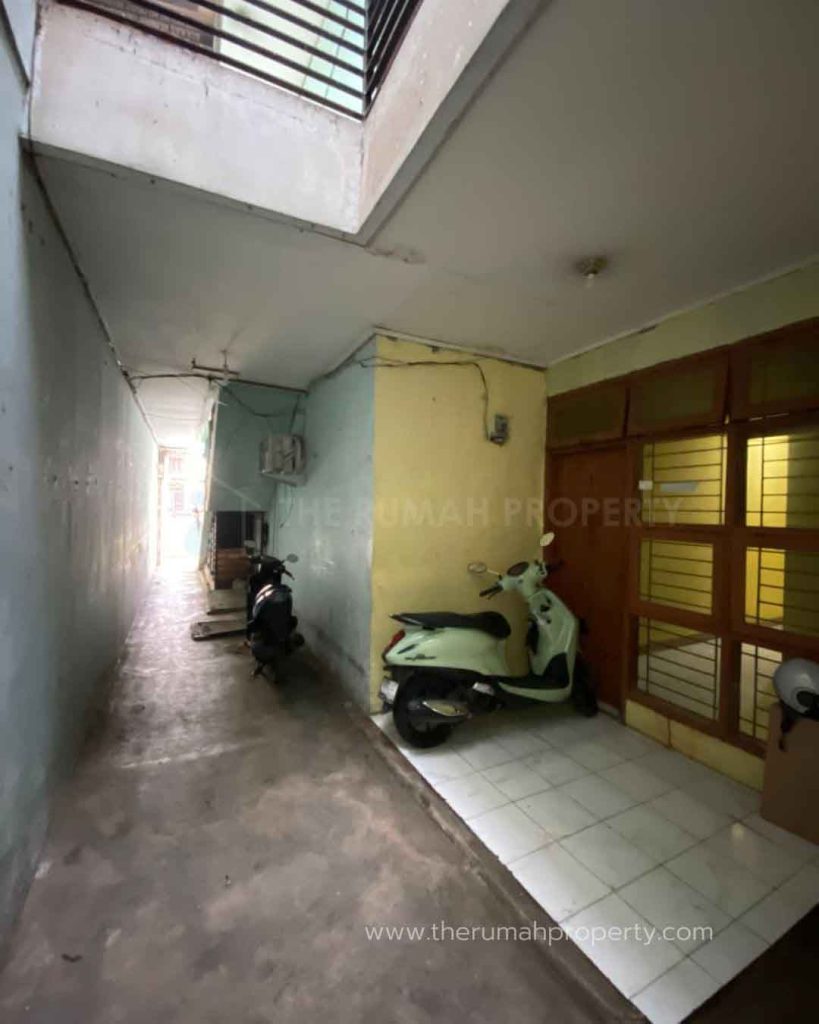 Kontrakan-Dijual-di-Curug-Pondok-Kelapa-8-Pintu-Akses-Mudah-ke-Tol-dan-Stasiun-LRT-2
