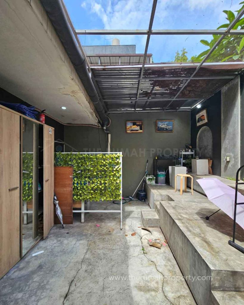 Ruko-3-Lantai-Ex-Studio-Bintaro-Sektor-9-Lokasi-Strategis-Pinggir-Jalan-3