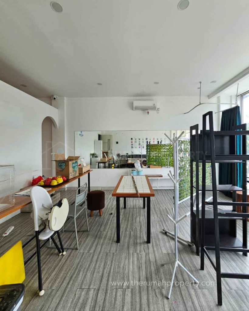 Ruko-3-Lantai-Ex-Studio-Bintaro-Sektor-9-Lokasi-Strategis-Pinggir-Jalan-7