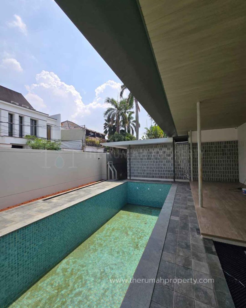 Rumah-1-Lantai-Lokasi-Premium-Kebayoran-Baru-Private-Pool-Dekat-ke-Senopati-3