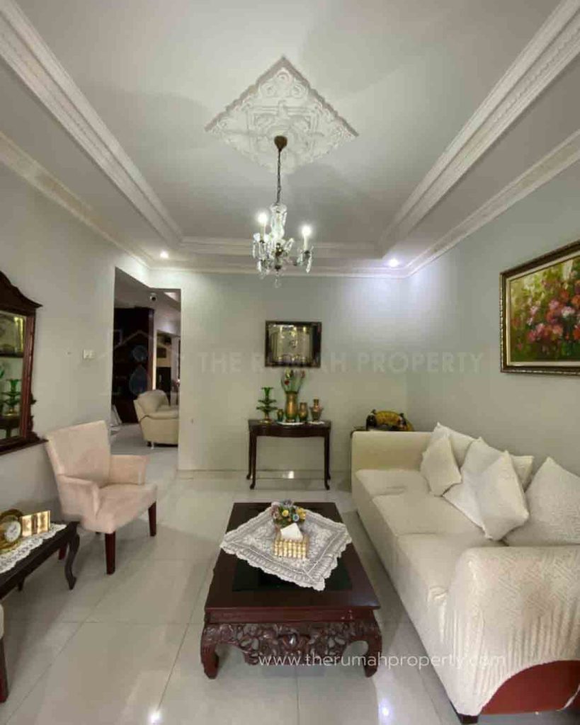 Rumah-2-Lantai-Dalam-Komplek-Kayu-Putih-Jaktim-Jalan-Lebar-Unit-Siap-Huni-3