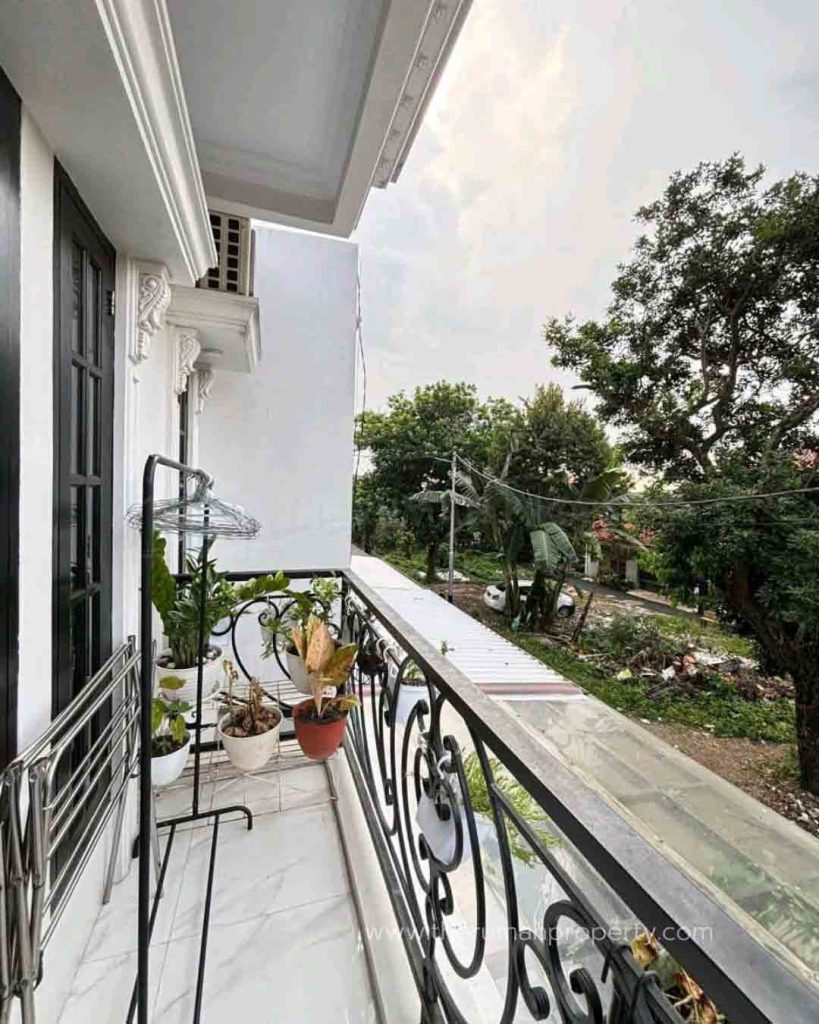 Rumah-2-Lantai-Desain-Modern-Fully-Furnished-Jagakarsa-2