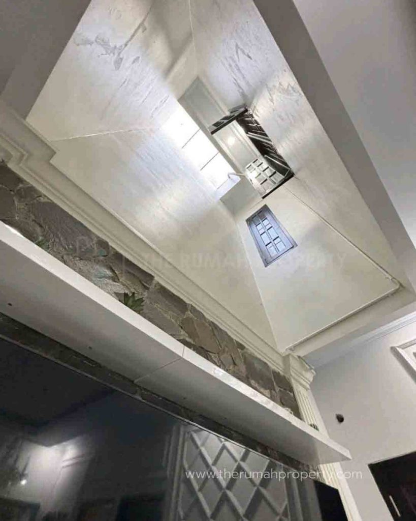 Rumah-2-Lantai-Desain-Modern-Fully-Furnished-Jagakarsa-7