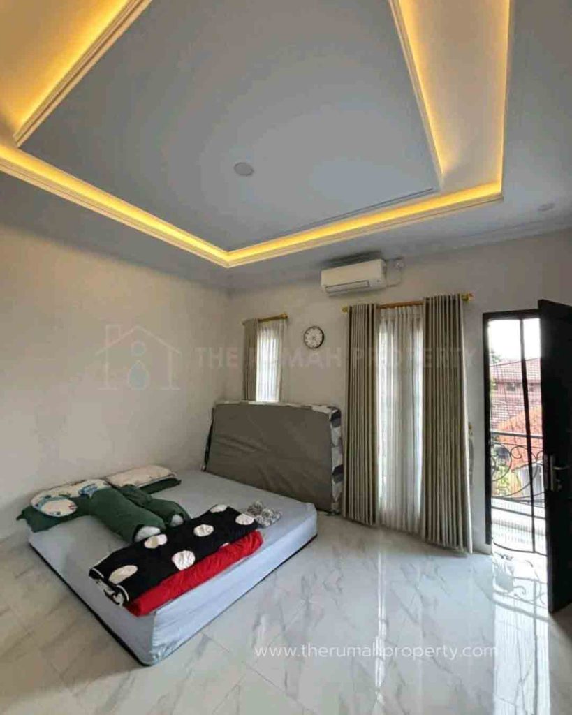 Rumah-2-Lantai-Desain-Modern-Fully-Furnished-Jagakarsa-9