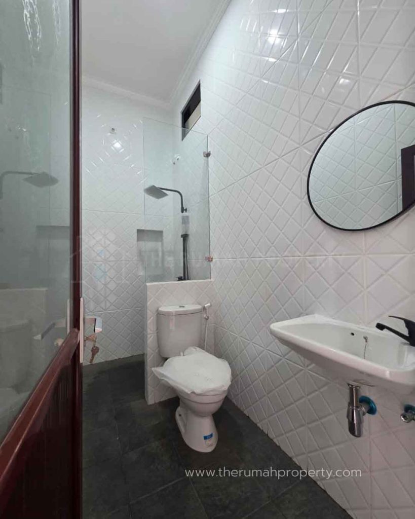 Rumah-2-Lantai-Dijual-di-Duren-Sawit-Jaktim-3-Kamar-Lay-Out-Lapang-11
