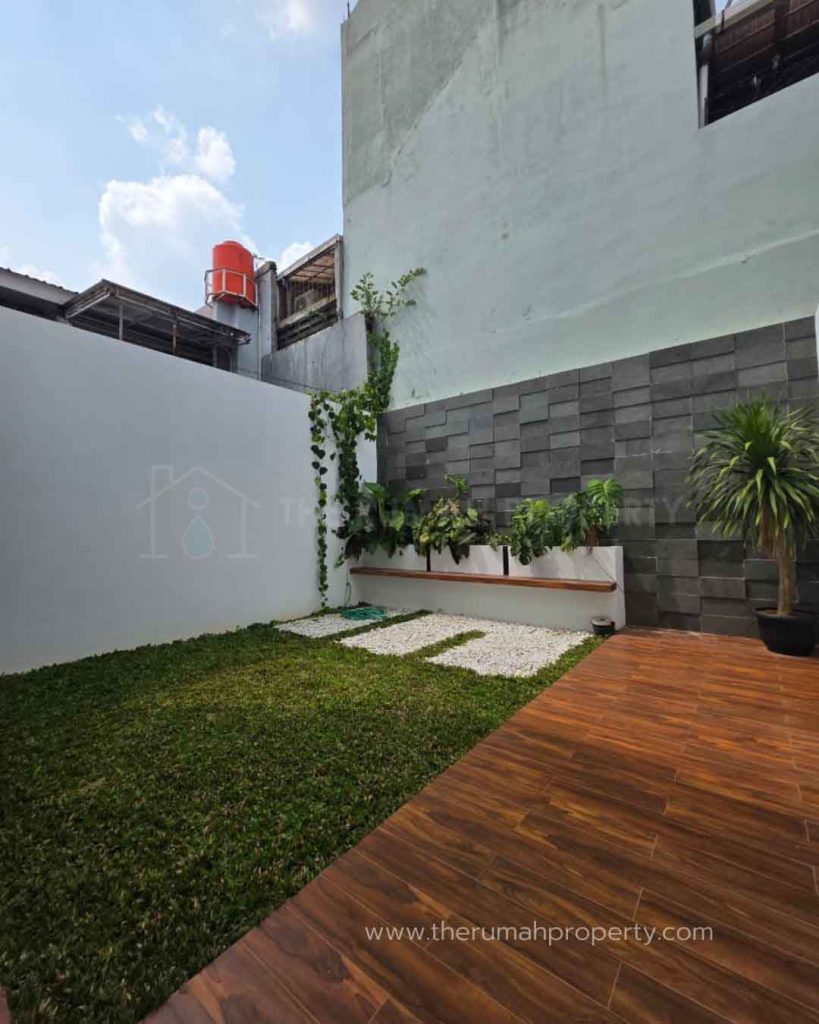 Rumah-2-Lantai-Dijual-di-Duren-Sawit-Jaktim-3-Kamar-Lay-Out-Lapang-5