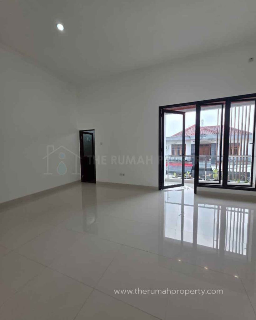 Rumah-2-Lantai-Dijual-di-Duren-Sawit-Jaktim-3-Kamar-Lay-Out-Lapang-9