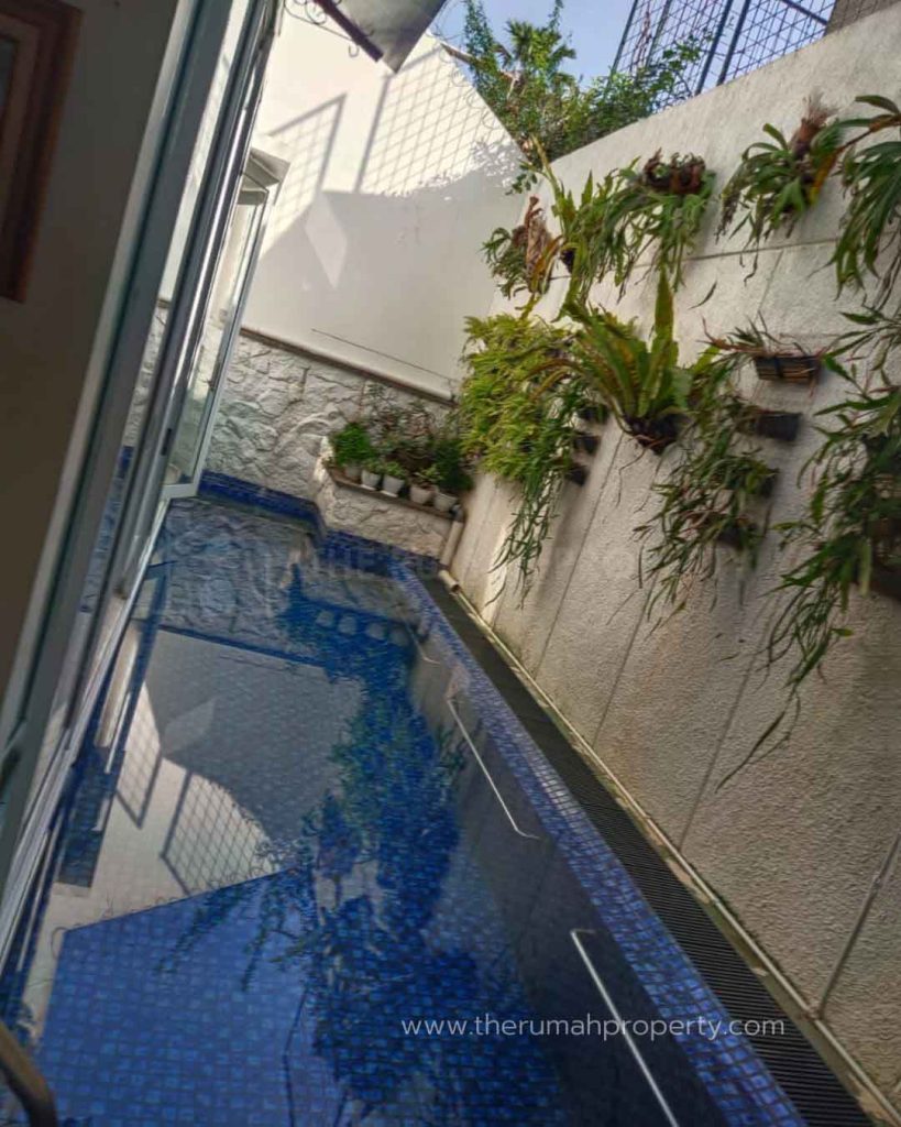 Rumah-2-Lantai-Private-Pool-Komplek-Elit-Menteng-Jakarta-Pusat-2