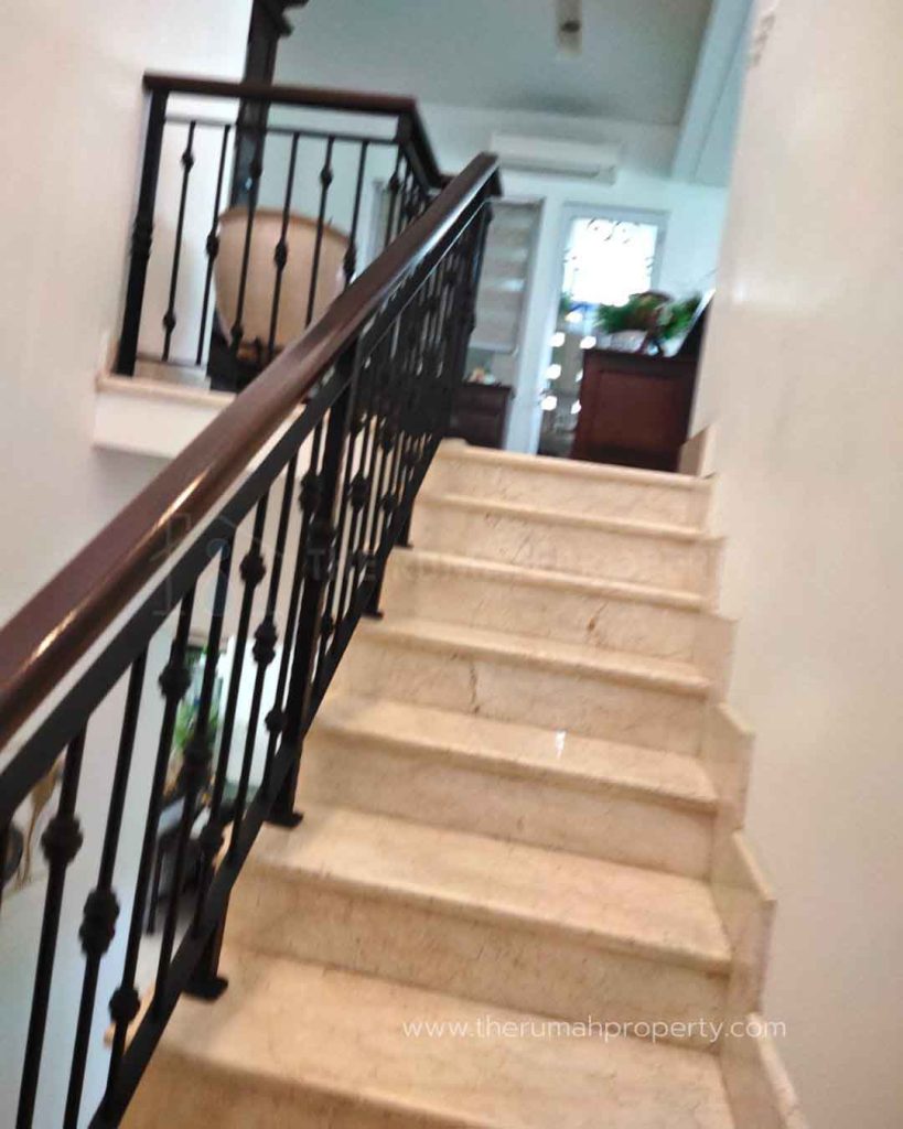 Rumah-2-Lantai-Private-Pool-Komplek-Elit-Menteng-Jakarta-Pusat-7