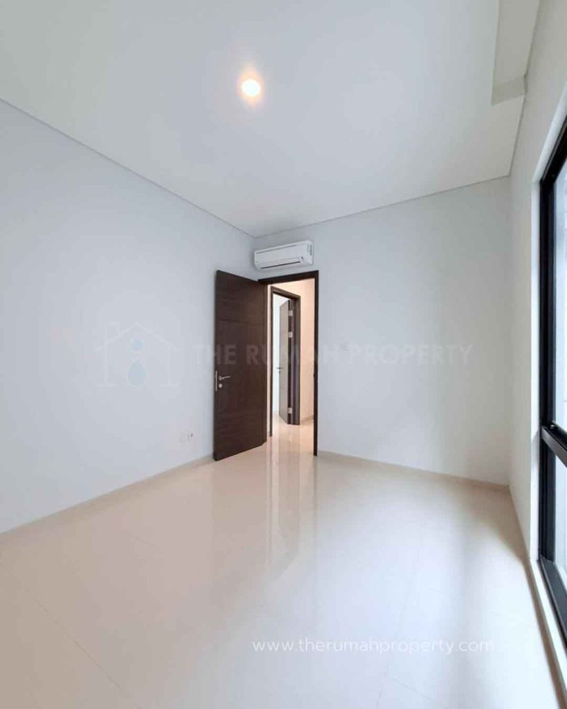 Rumah-3-Lantai-Posisi-Hook-Hadap-Timur-Serenia-Hills-Lebak-Bulus-10