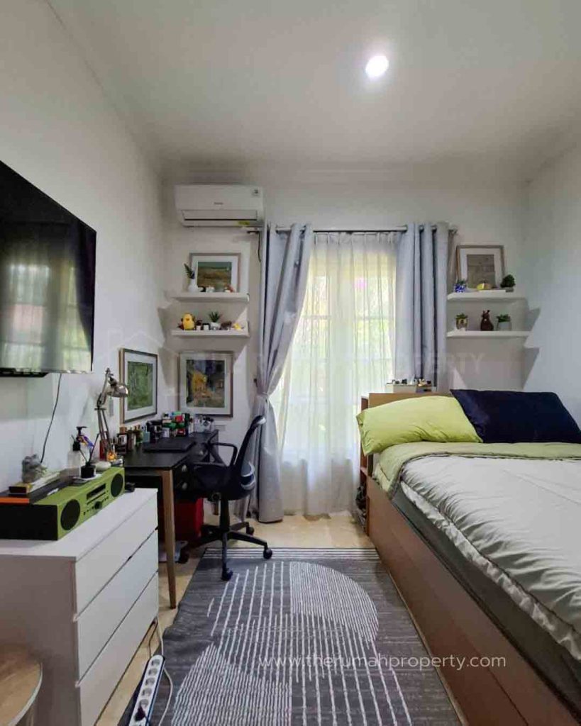 Rumah-Bagus-Cipete-Jaksel-Dalam-Komplek-Depan-Taman-Fasilitas-Kolam-Renang-Pribadi-11