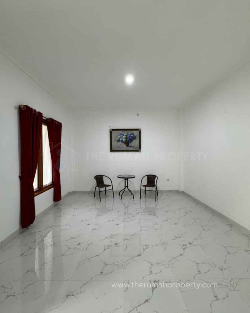 Rumah-Bagus-Dalam-Komplek-Gandul-Cinere-Akses-Mudah-4-Kamar-Tidur-5