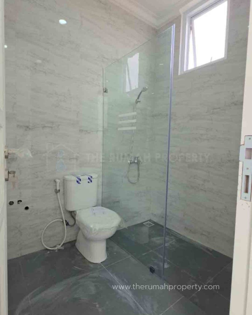 Rumah-Baru-3-Lantai-Dijual-di-Tebet-Jakarta-Selatan-Fasilitas-Kolam-Renang-dan-Lift-Pribadi-13