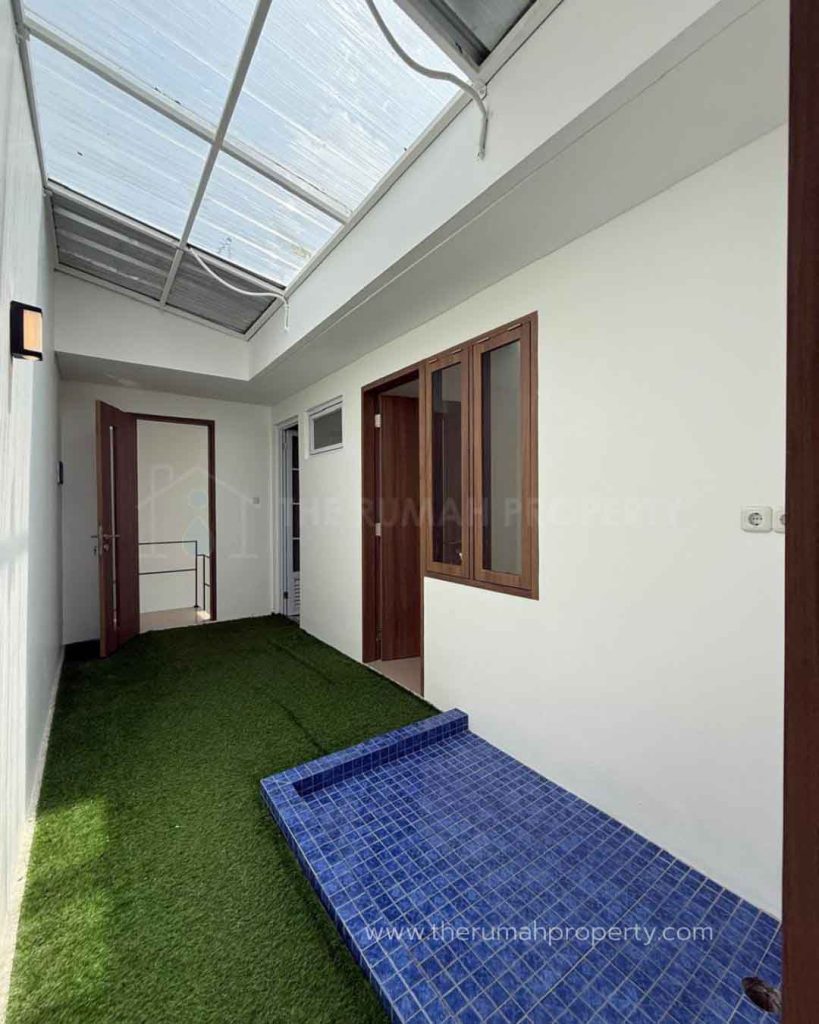 Rumah-Baru-Dijual-Private-Pool-Modern-Tropikal-Kemang-Jakarta-Selatan-6