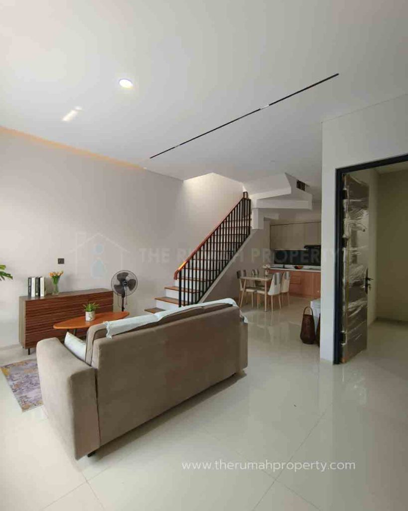Rumah-Baru-Dijual-di-BSD-City-Dalam-Komplek-Jalan-Lebar-2