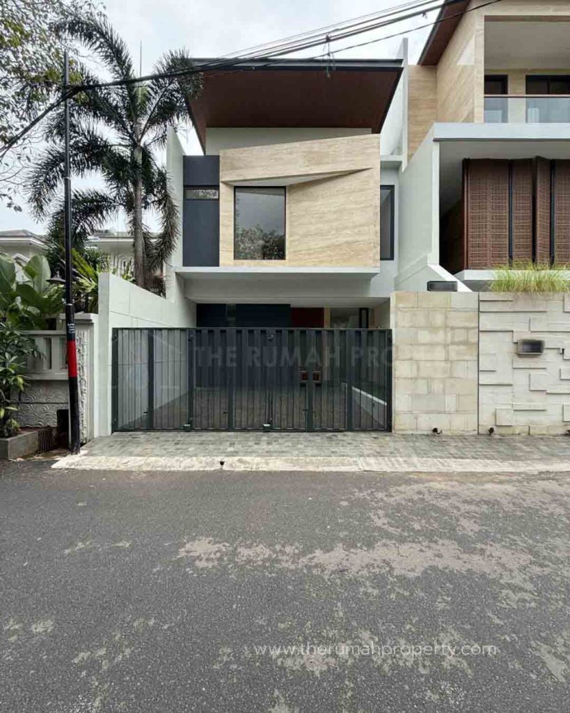Rumah-Baru-Dua-Setengah-Lantai-Desain-Modern-Tropis-Kemang-Jaksel-1