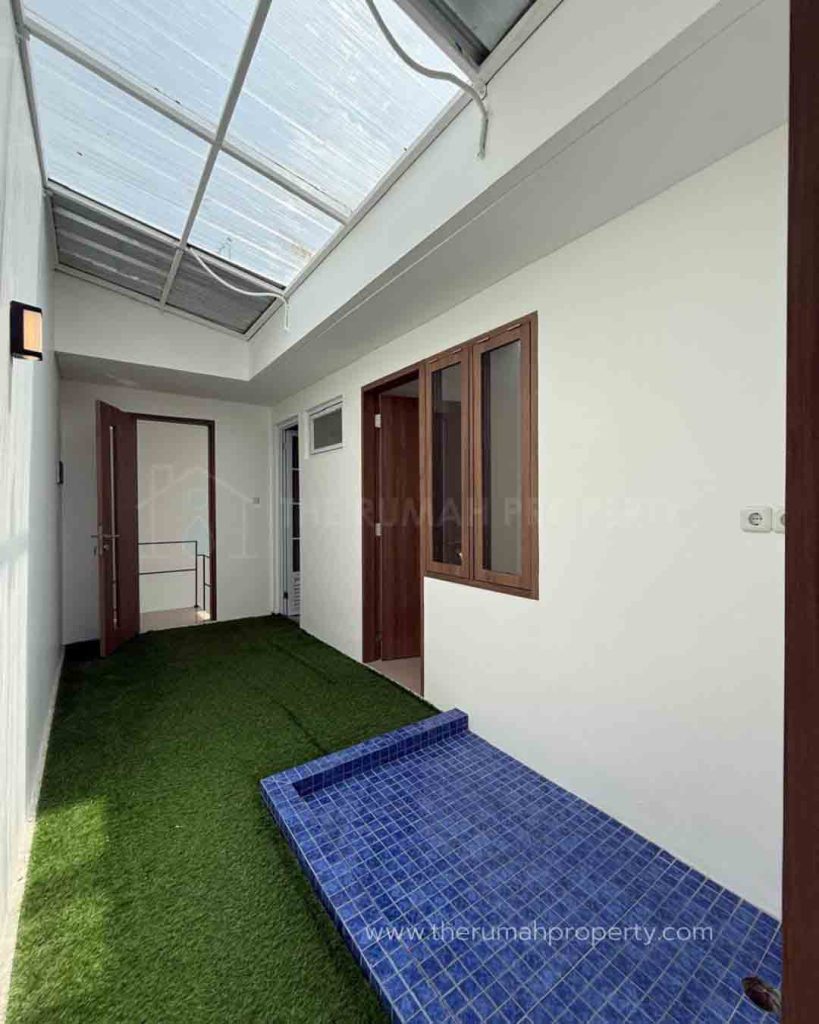 Rumah-Baru-Dua-Setengah-Lantai-Desain-Modern-Tropis-Kemang-Jaksel-6