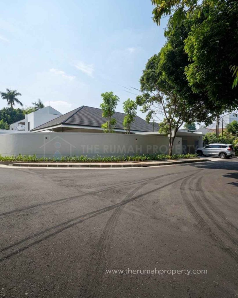 Rumah-Baru-Hook-1-Lantai-Dalam-Komplek-Kebayoran-Baru-Senopati-Area-1