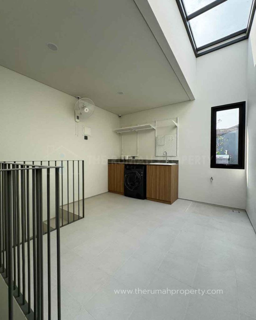 Rumah-Baru-Hook-1-Lantai-Dalam-Komplek-Kebayoran-Baru-Senopati-Area-7