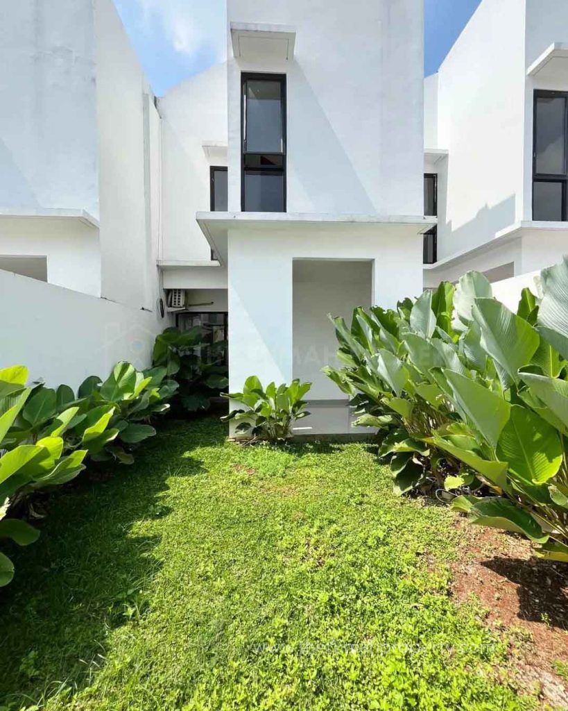 Rumah-Baru-Modern-Tropis-Cinangka-Pondok-Cabe-Cocok-Untuk-Keluarga-Muda-4