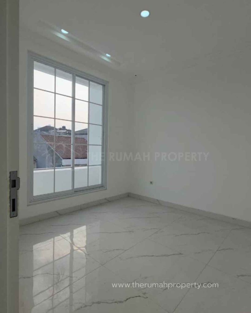 Rumah-Baru-Tebet-Jaksel-Desain-Modern-Private-Pool-dan-fasilitas-Lift-Pribadi-14