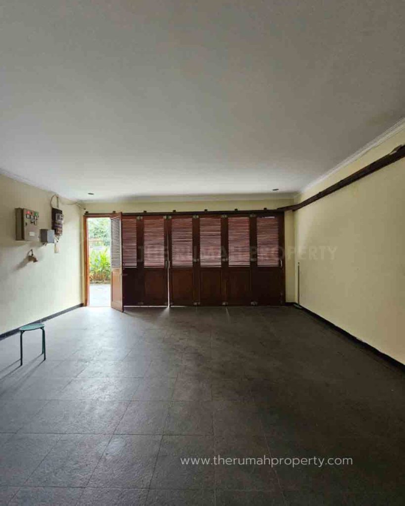 Rumah-Dalam-Komplek-Kemang-Jaksel-Lingkungan-Tenang-4