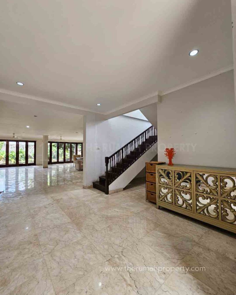 Rumah-Dalam-Komplek-Kemang-Jaksel-Lingkungan-Tenang-9
