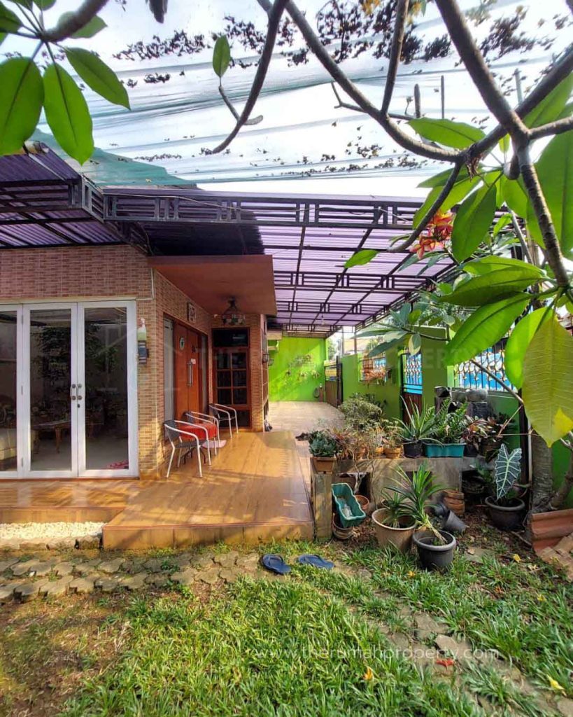 Rumah-Dalam-Komplek-Pondok-Gede-Selangkah-ke-Jalan-Raya-Utama-3
