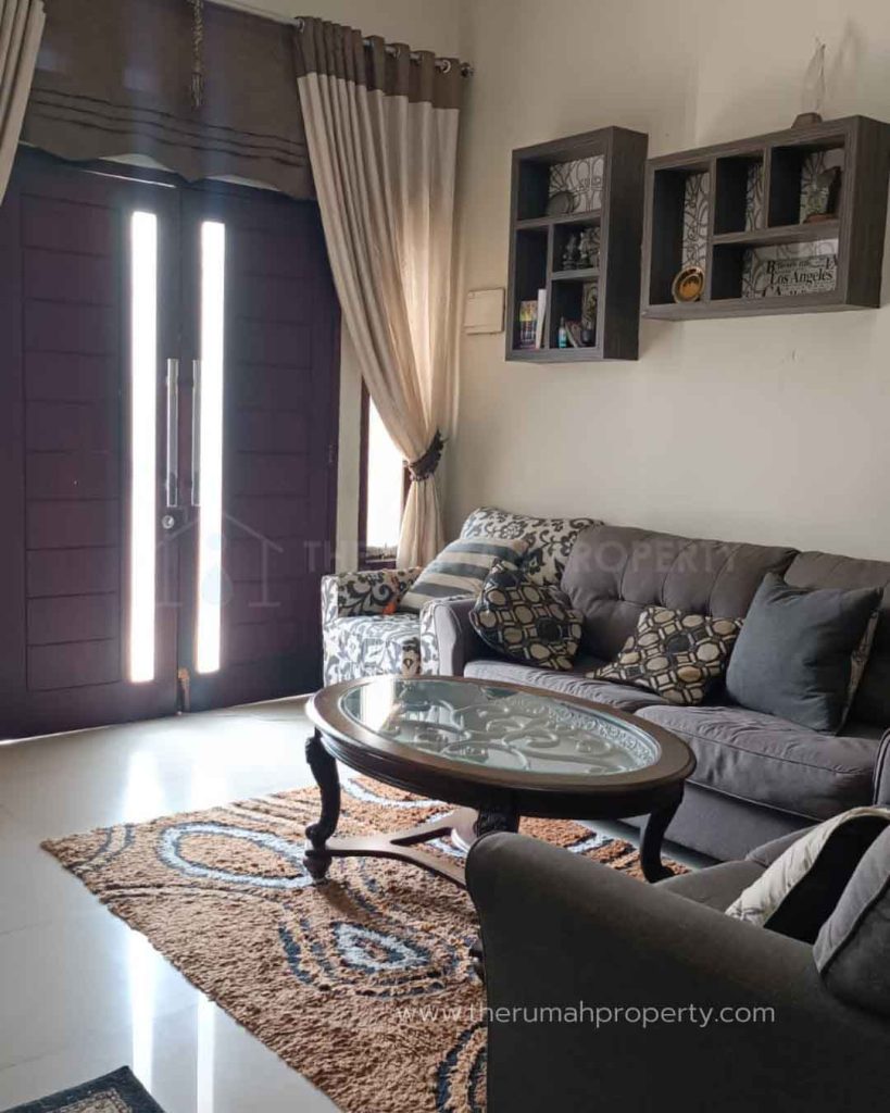Rumah-Dalam-Komplek-di-Cibubur-2-Lantai-Siap-Huni-9