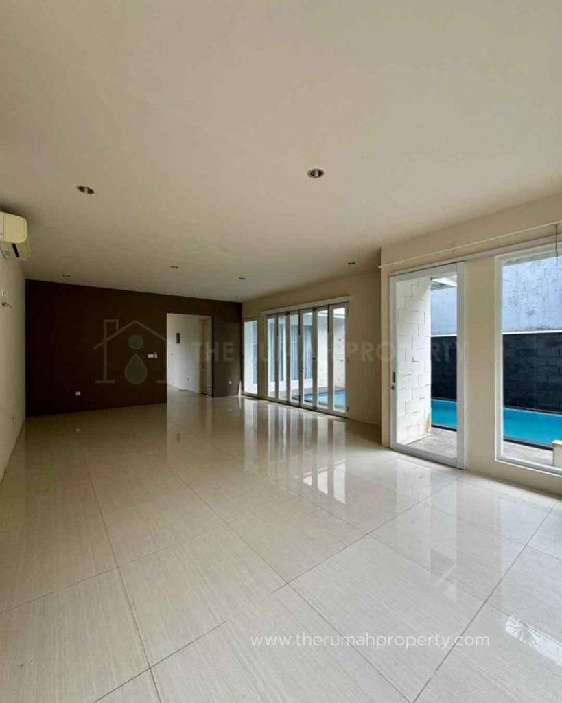 Rumah-Dalam-Townhouse-Lebak-Bulus-Jaksel-Dijual-3-Lantai-Suasana-Resort-5