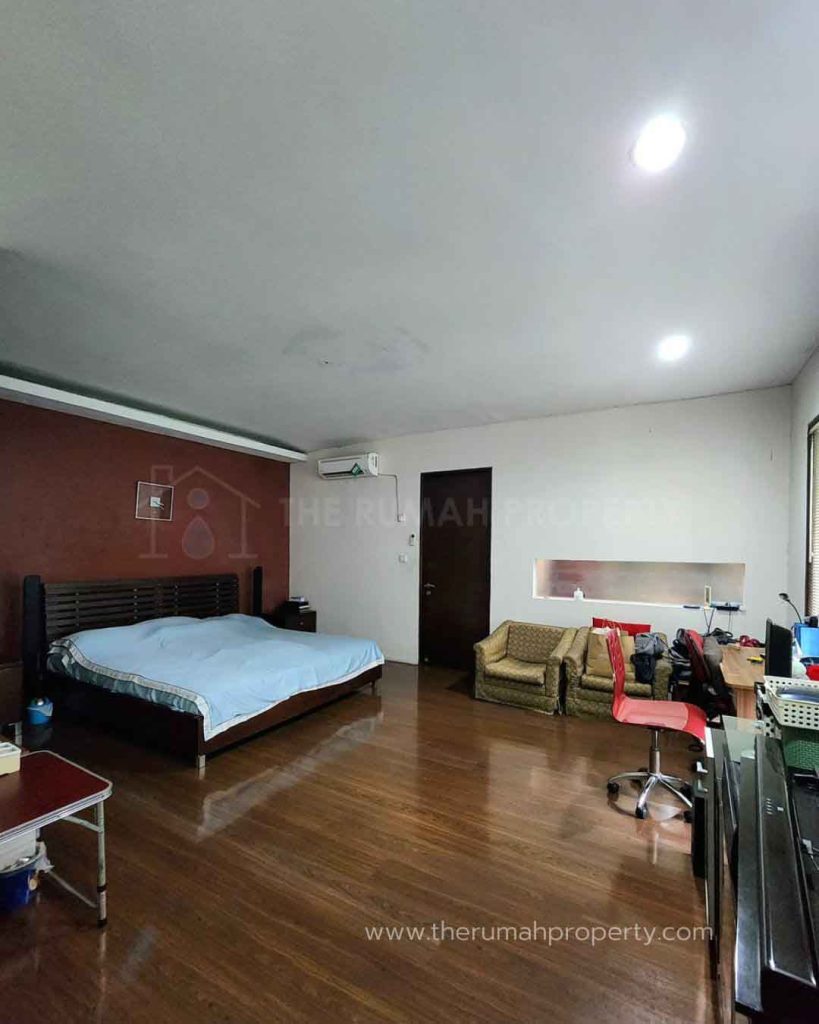 Rumah-Dekat-Pondok-Indah-Mal-Keamanan-24-Jam-lingkungan-Nyaman-di-Pondok-Indah-11